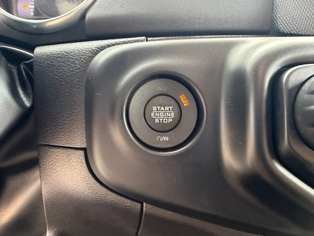 Certified 2022 Jeep Wrangler Unlimited Sahara w/ Cold Weather Group AWD/4WD image 28