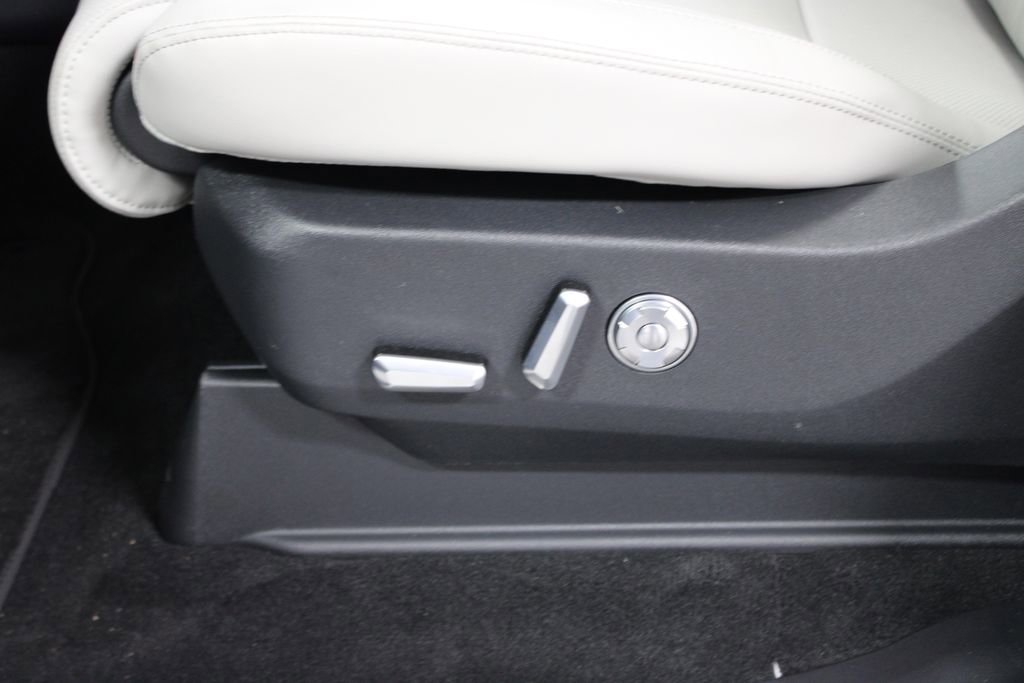 New 2026 Lincoln Navigator Reserve image 22