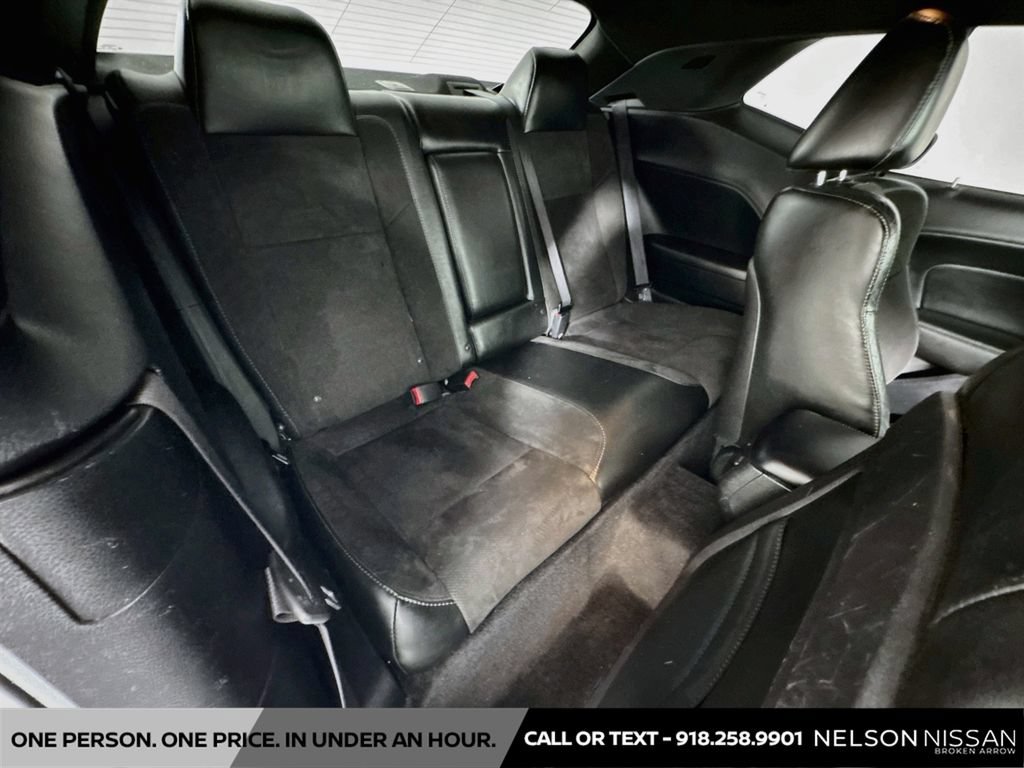 Used 2018 Dodge Challenger R/T Scat Pack w/ Leather Interior Group RWD image 26