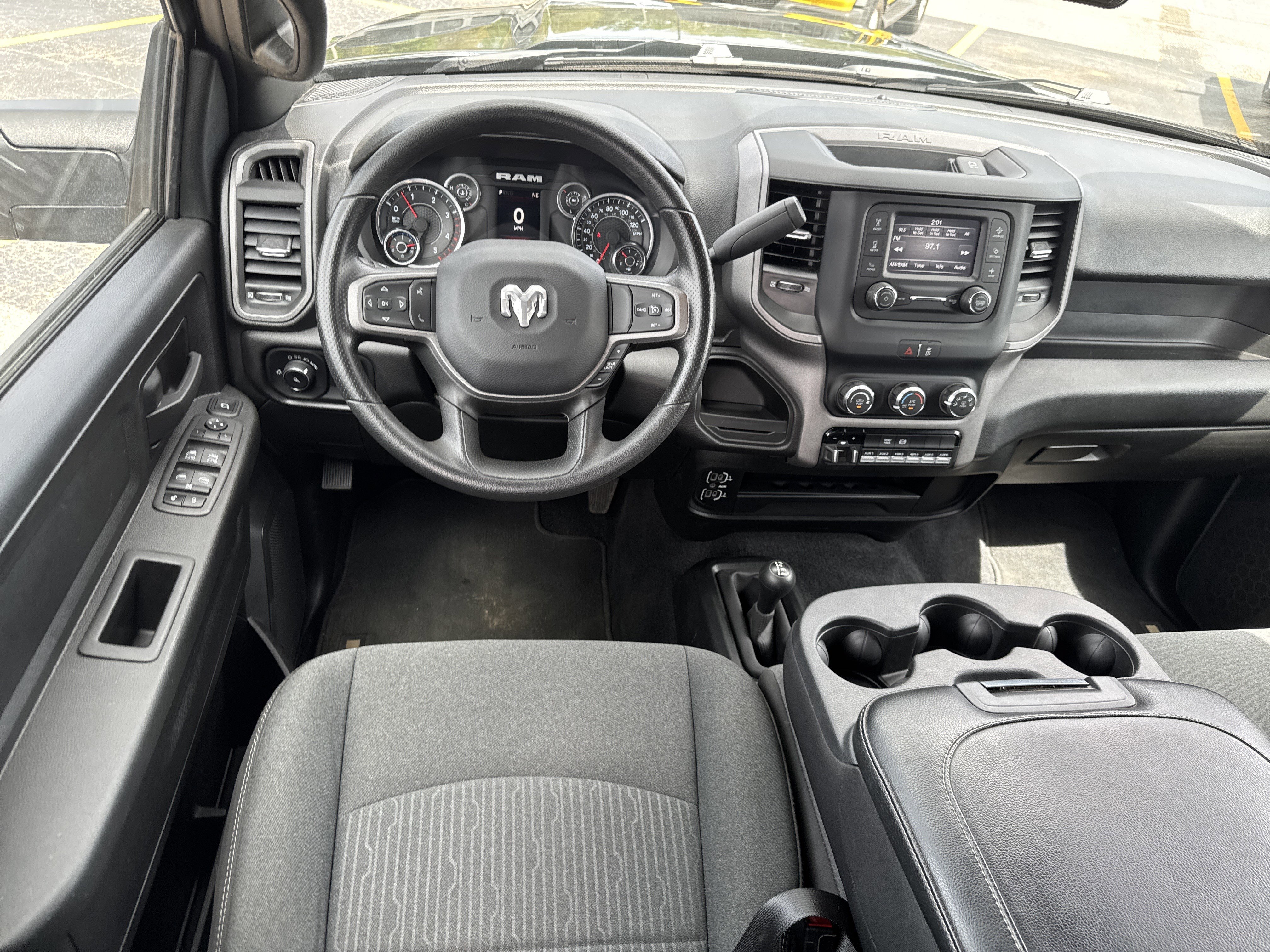 Used 2024 RAM 2500 Tradesman w/ Chrome Appearance Group image 7