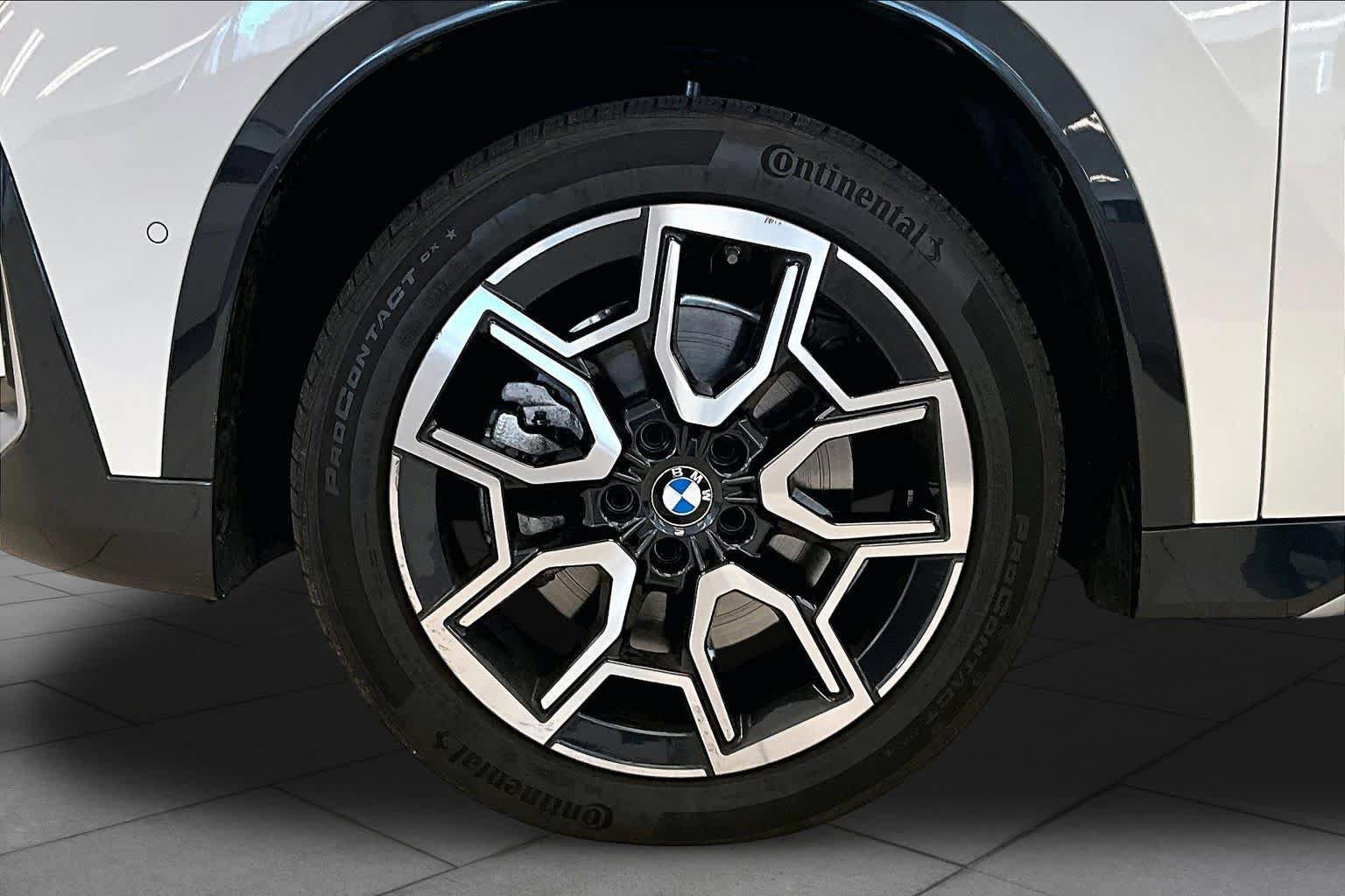 Used 2025 BMW X1 xDrive28i AWD/4WD image 10