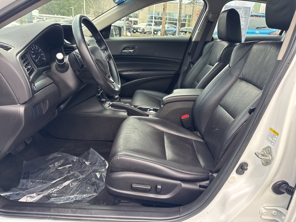 Used 2013 Acura ILX w/ Technology Package image 13