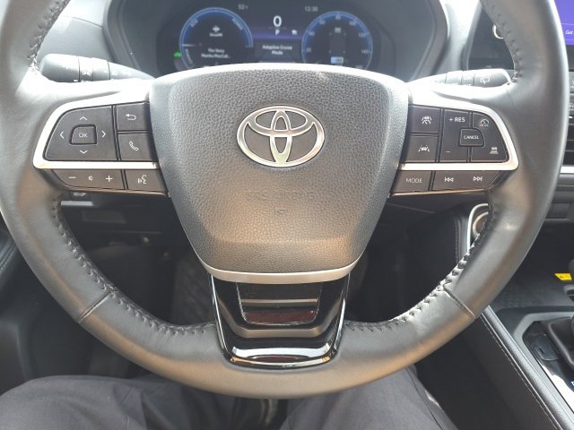 Used 2024 Toyota Grand Highlander Limited image 15