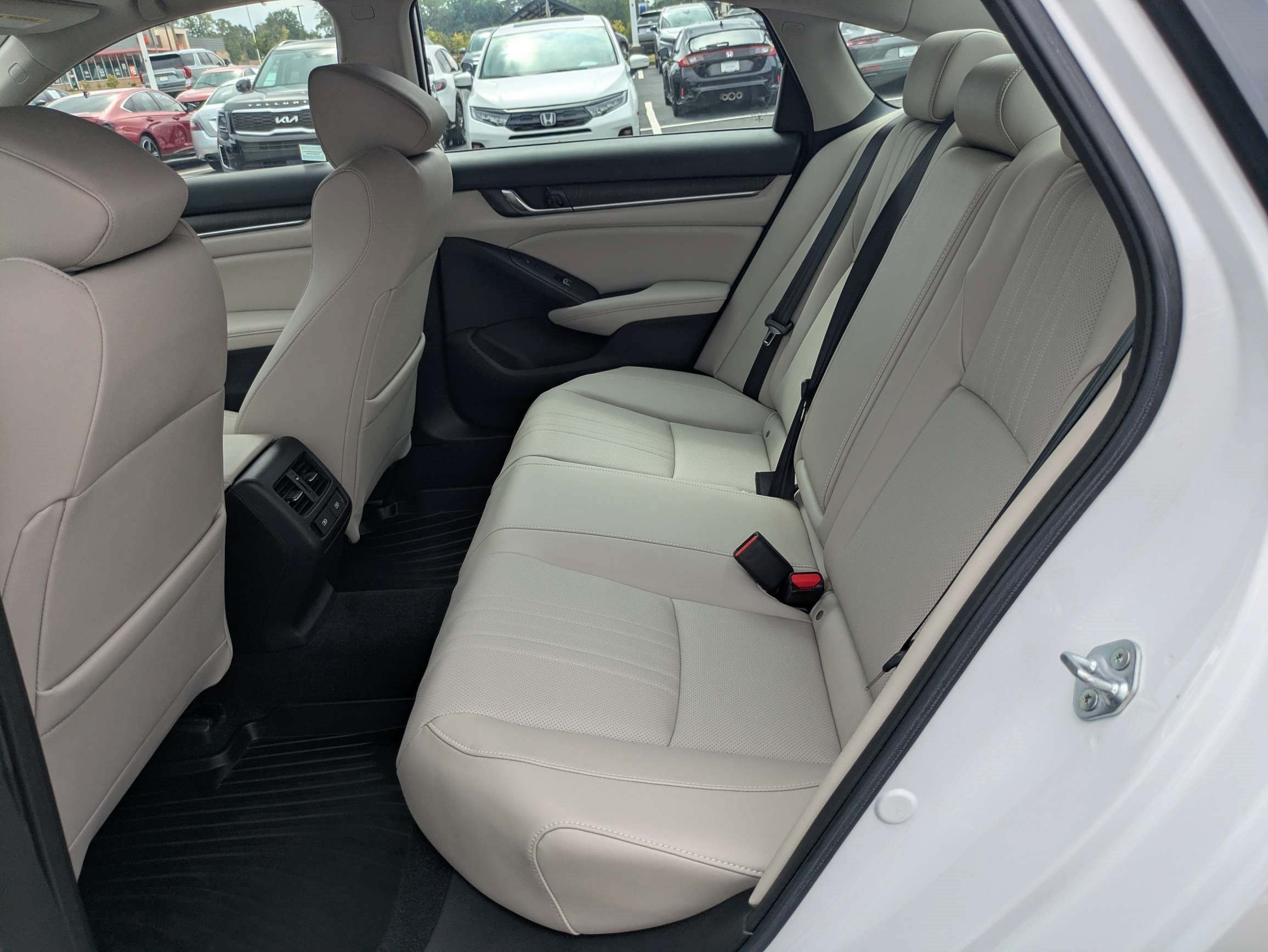 Used 2022 Honda Accord Touring image 20