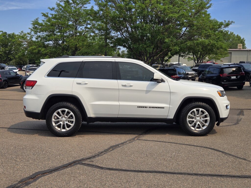 Used 2021 Jeep Grand Cherokee Laredo X RWD image 2