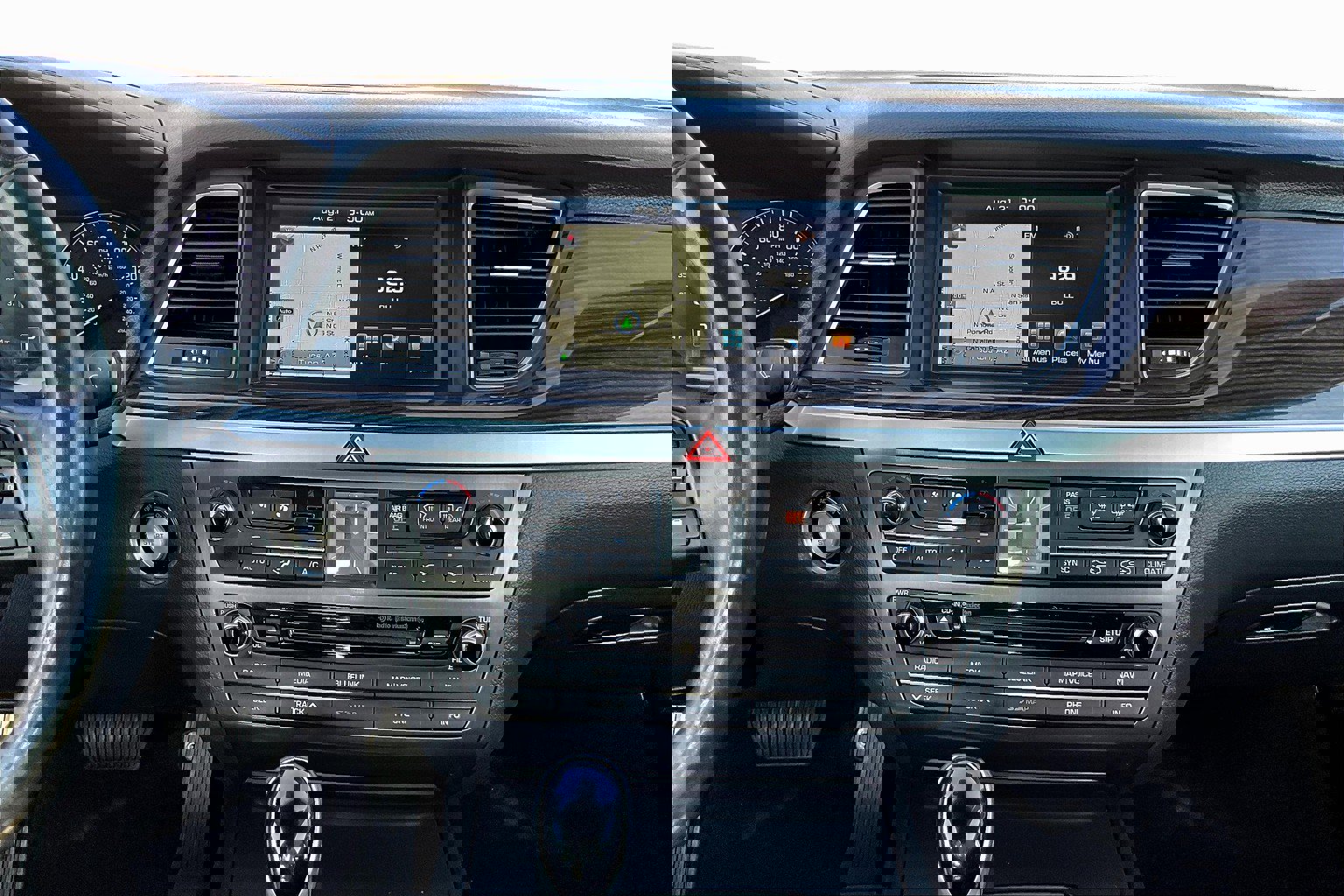 Used 2015 Hyundai Genesis 3.8 w/ Option Group 03 image 6