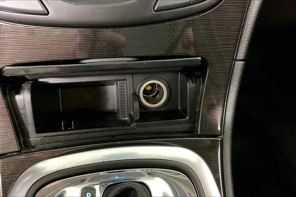 Used 2017 Buick Regal Sport Touring image 30