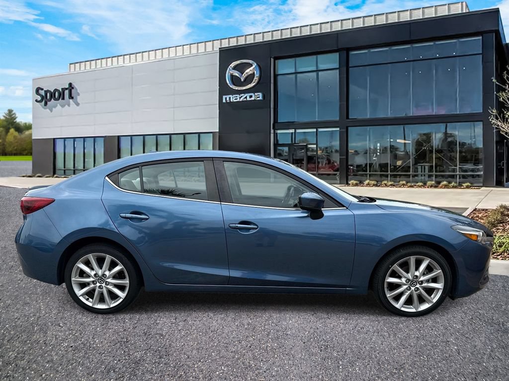 Used 2017 MAZDA MAZDA3 Grand Touring w/ Premium Equipment Package FWD image 2