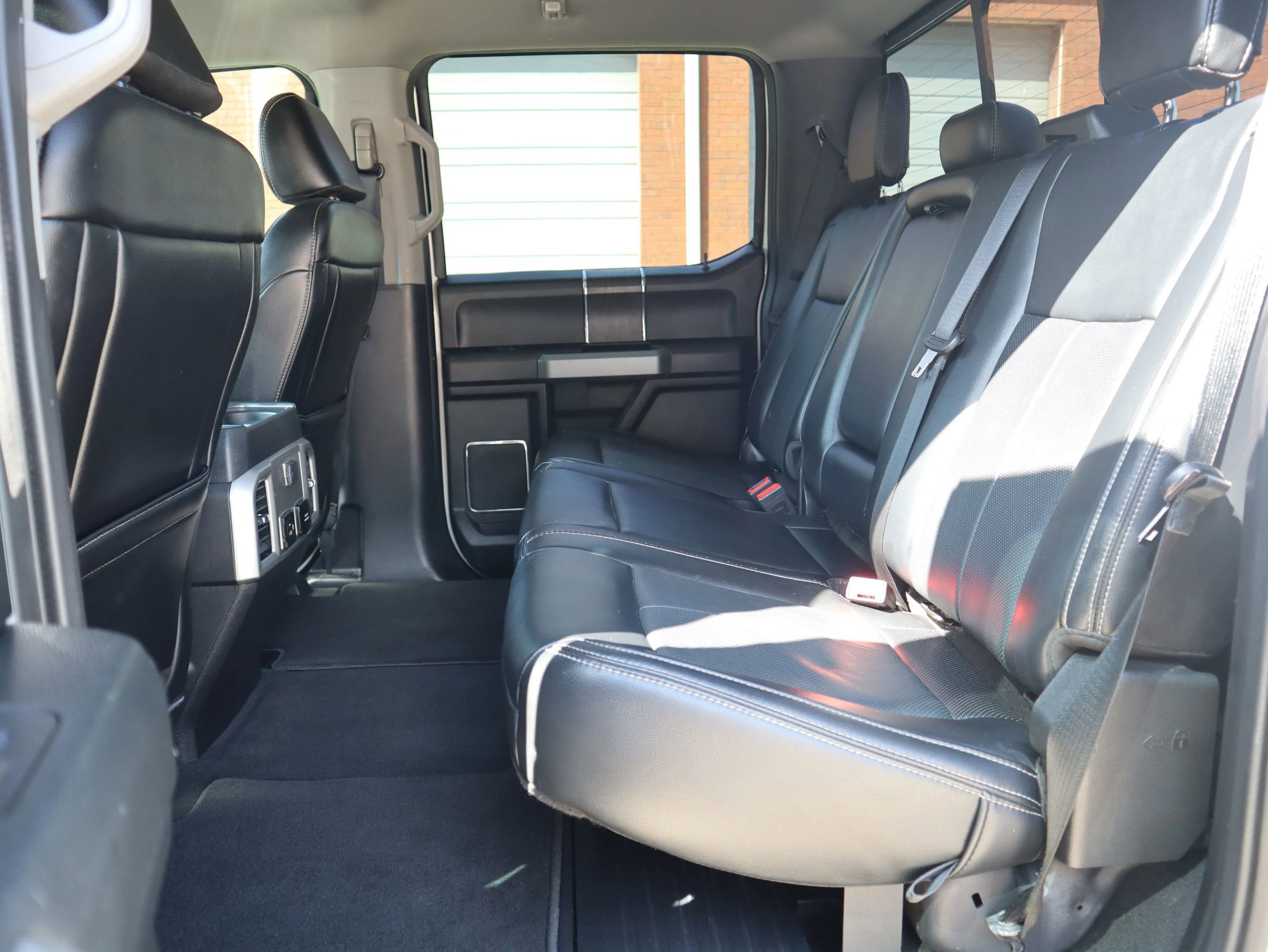 Used 2021 Ford F350 Lariat w/ Lariat Ultimate Package image 30