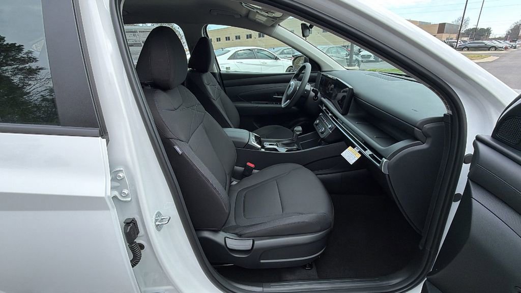 New 2026 Hyundai Tucson SE image 14