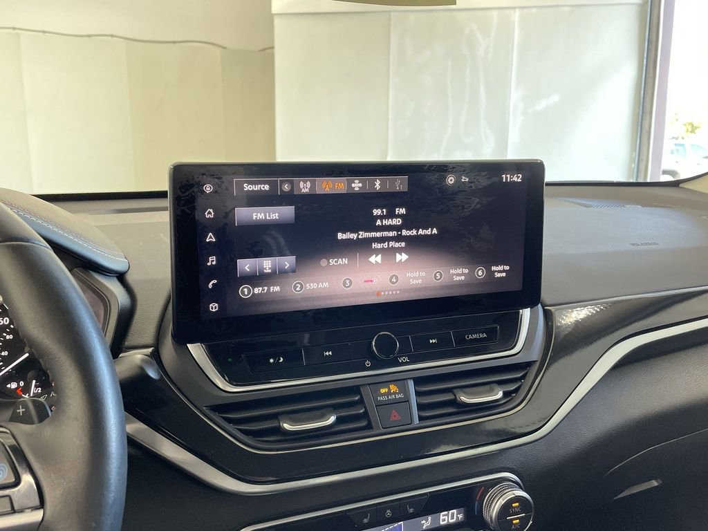 Certified 2024 Nissan Altima 2.0 SR FWD image 25