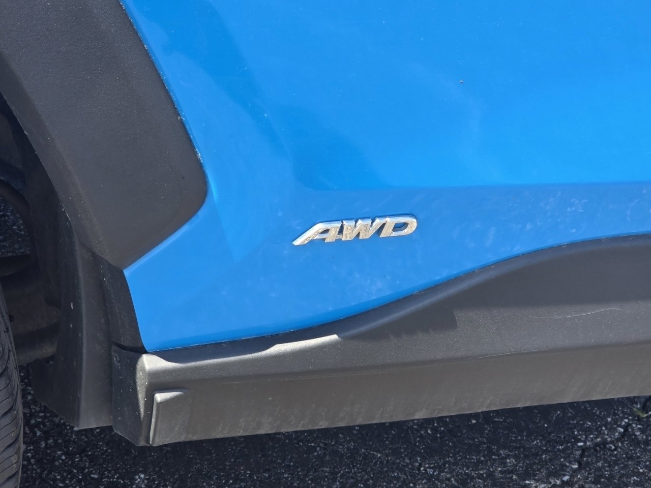 Used 2021 Toyota RAV4 LE AWD/4WD image 15