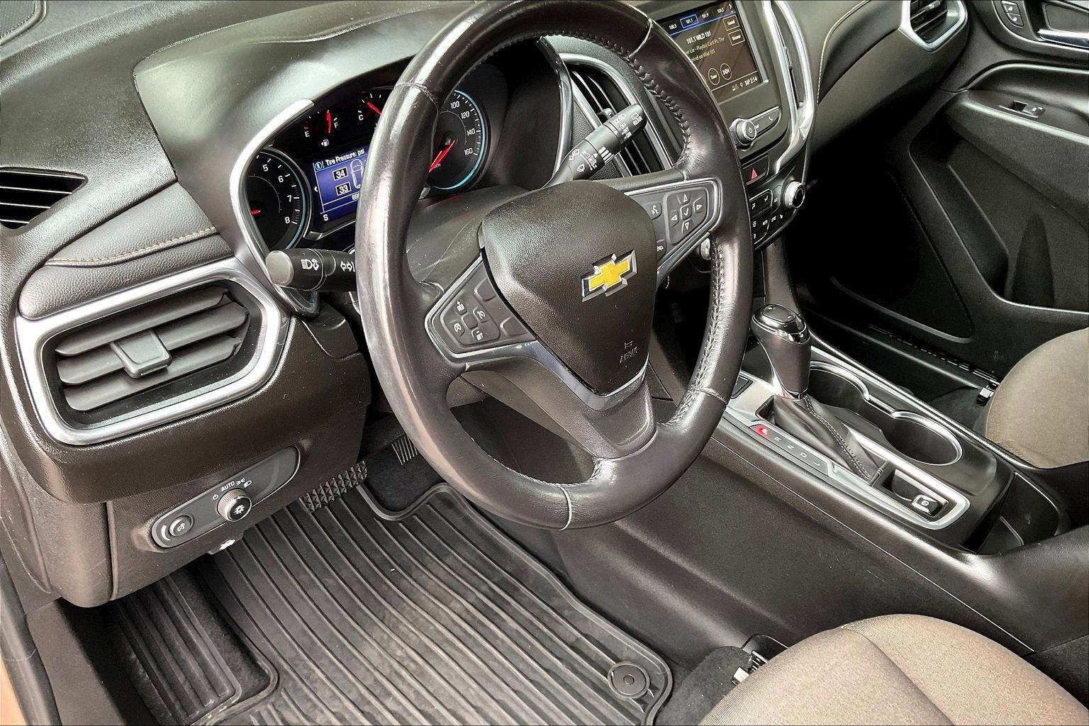 Used 2019 Chevrolet Equinox LT image 14