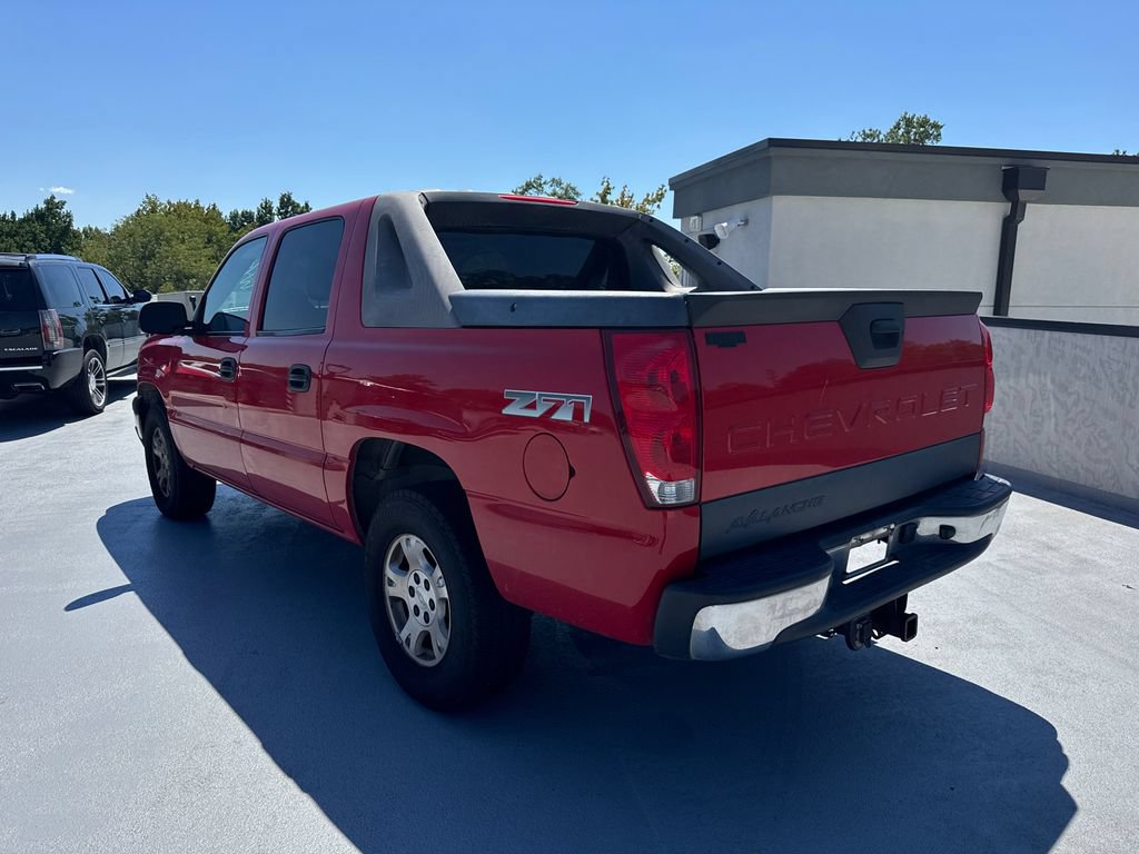 Used 2003 Chevrolet Avalanche 4x4 w/ Suspension Package, Off-Road image 5