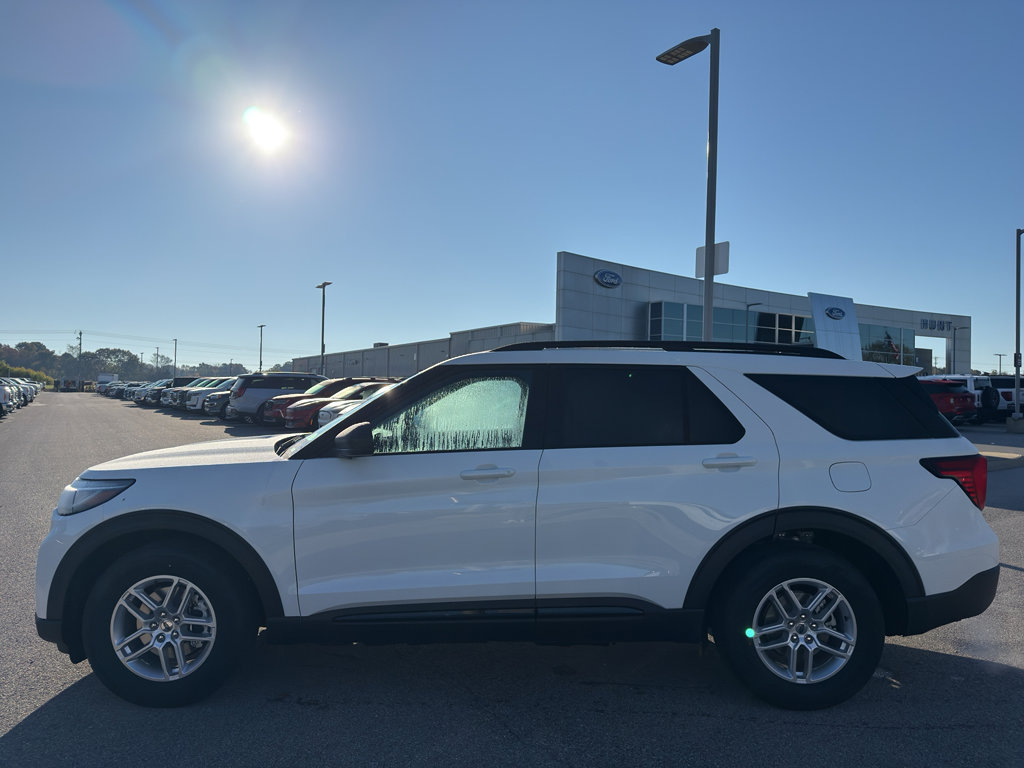 New 2026 Ford Explorer Active w/ Active Comfort Package image 8