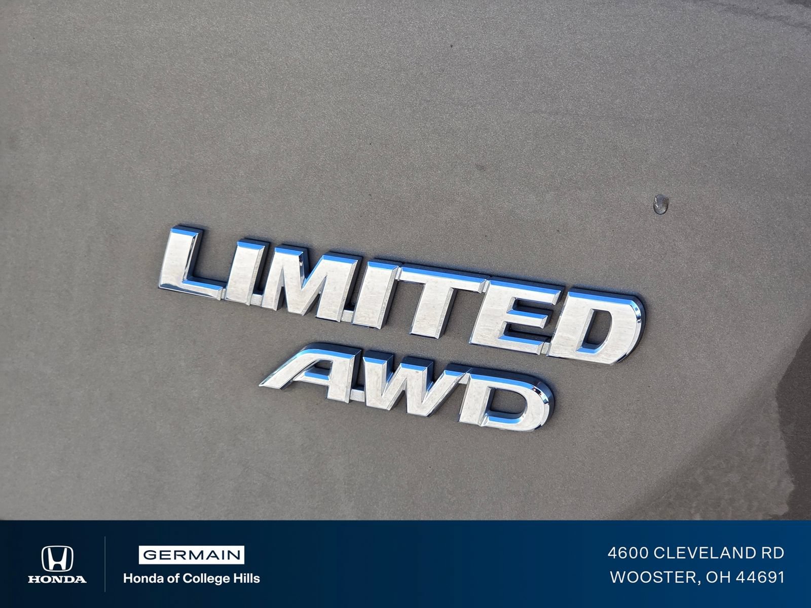 Used 2015 Toyota RAV4 Limited AWD/4WD image 24