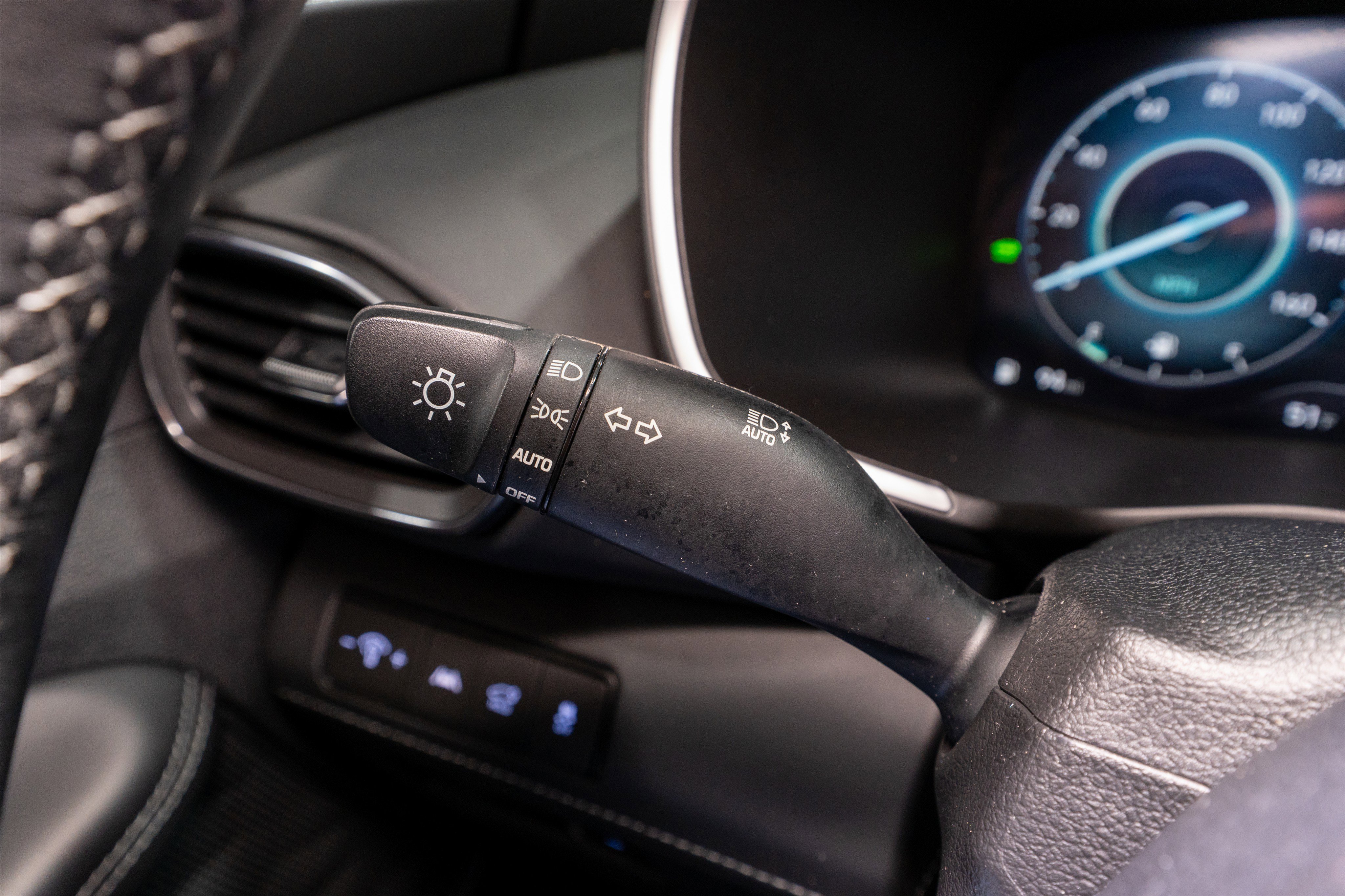 Used 2022 Hyundai Santa Fe SEL Premium w/ Cargo Package image 29