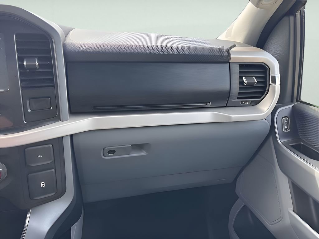 Used 2021 Ford F150 XLT image 35