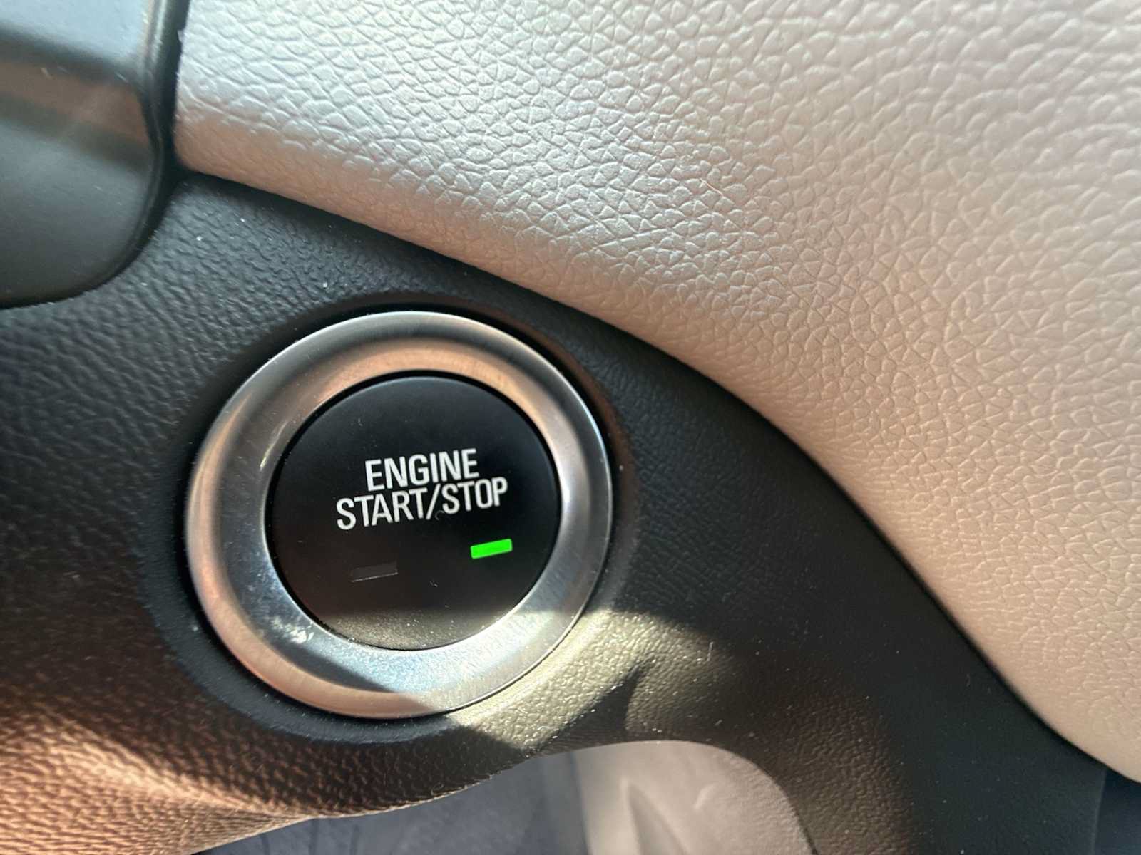 Certified 2019 Chevrolet Equinox LT FWD image 16