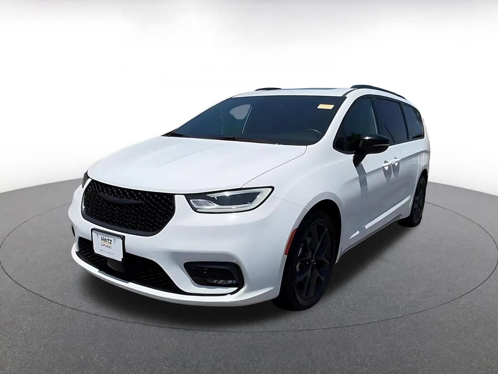 Used 2025 Chrysler Pacifica Limited FWD image 7