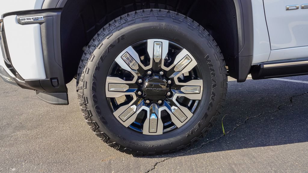 New 2026 GMC Sierra 2500 Denali w/ Denali Reserve Package AWD/4WD image 7