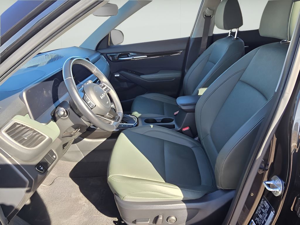 Used 2024 Kia Seltos SX image 9