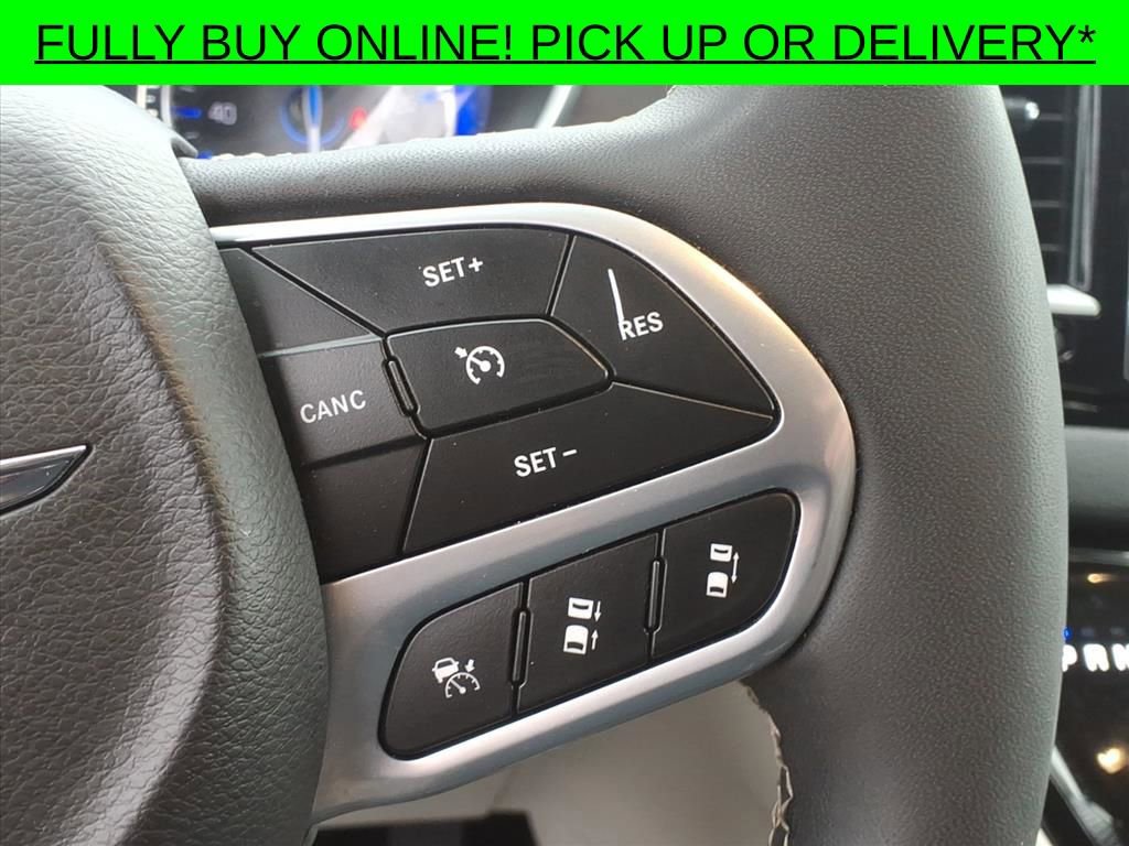 Used 2024 Chrysler Pacifica Touring-L image 20