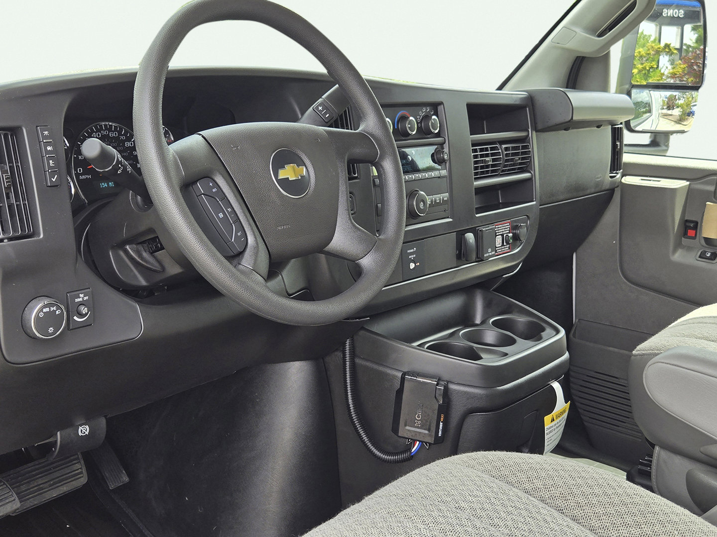 New 2025 Chevrolet Express 4500 w/ Power Convenience Package RWD image 10