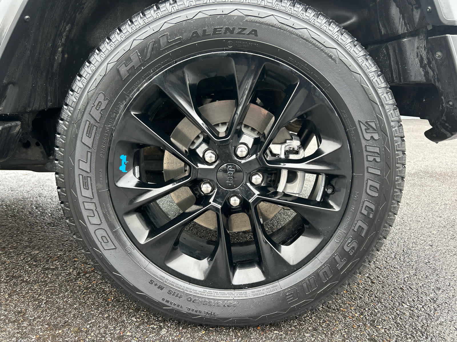 Used 2022 Jeep Wrangler Unlimited Sahara w/ Cold Weather Group image 12