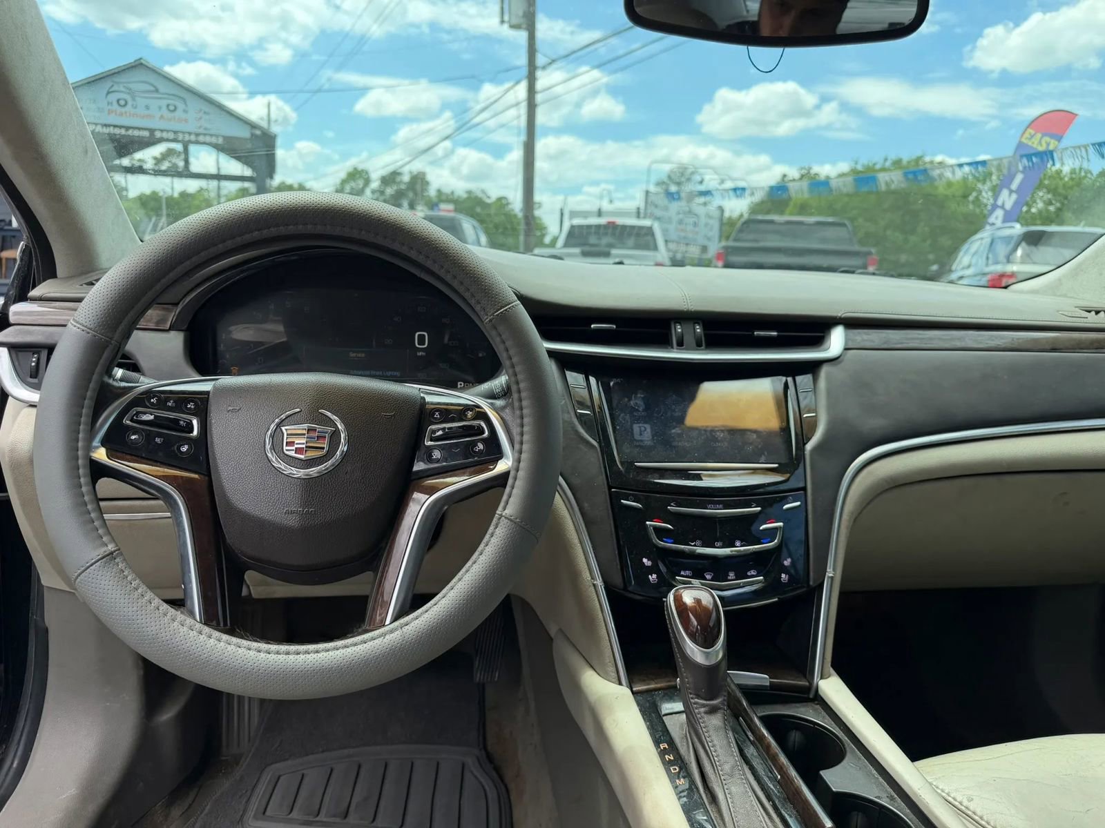 Used 2013 Cadillac XTS Platinum w/ Driver Assist Package FWD image 14