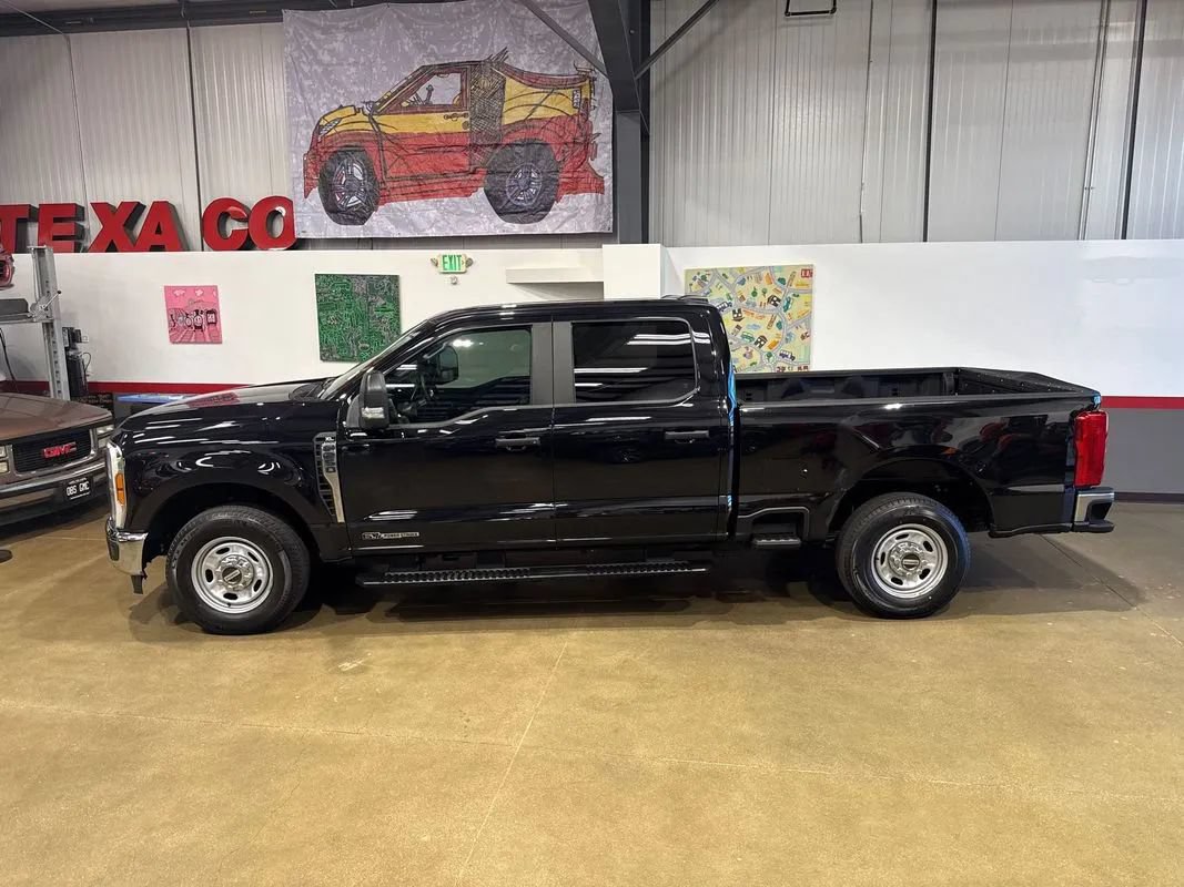 Used 2024 Ford F250 XL w/ XL Chrome Package RWD image 7