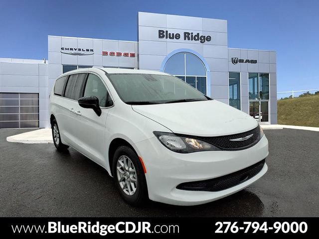New 2026 Chrysler Voyager LX image 1