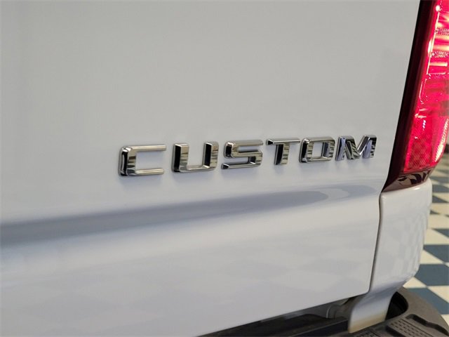 Used 2025 Chevrolet Silverado 2500 Custom w/ Custom Value Package image 7