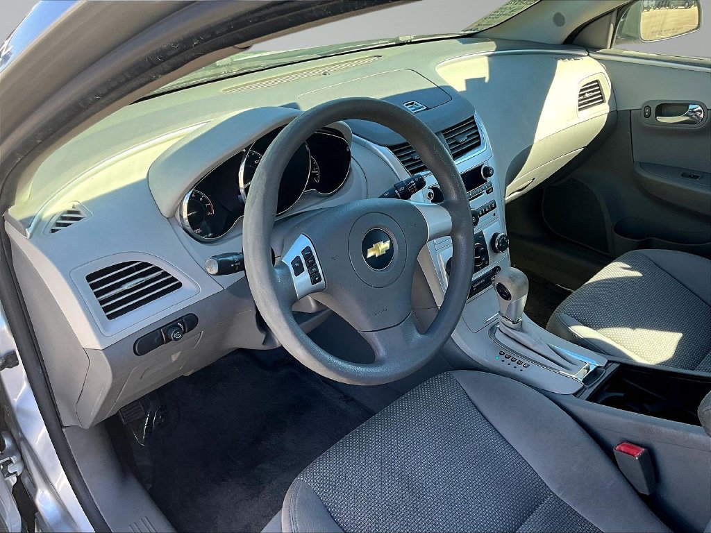 Used 2011 Chevrolet Malibu LS FWD image 17