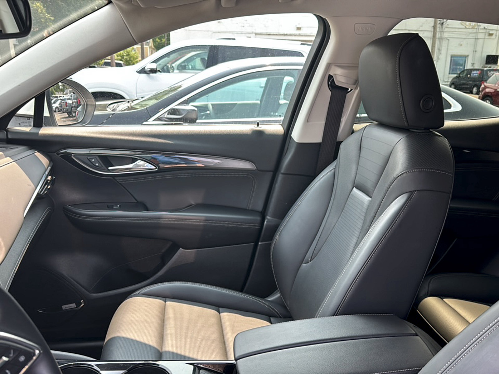 Used 2024 Buick Envision Preferred AWD/4WD image 8