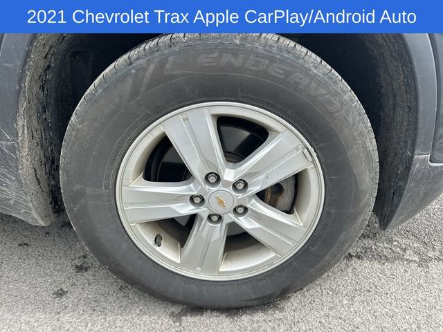 Used 2021 Chevrolet Trax LT w/ LT Convenience Package image 29