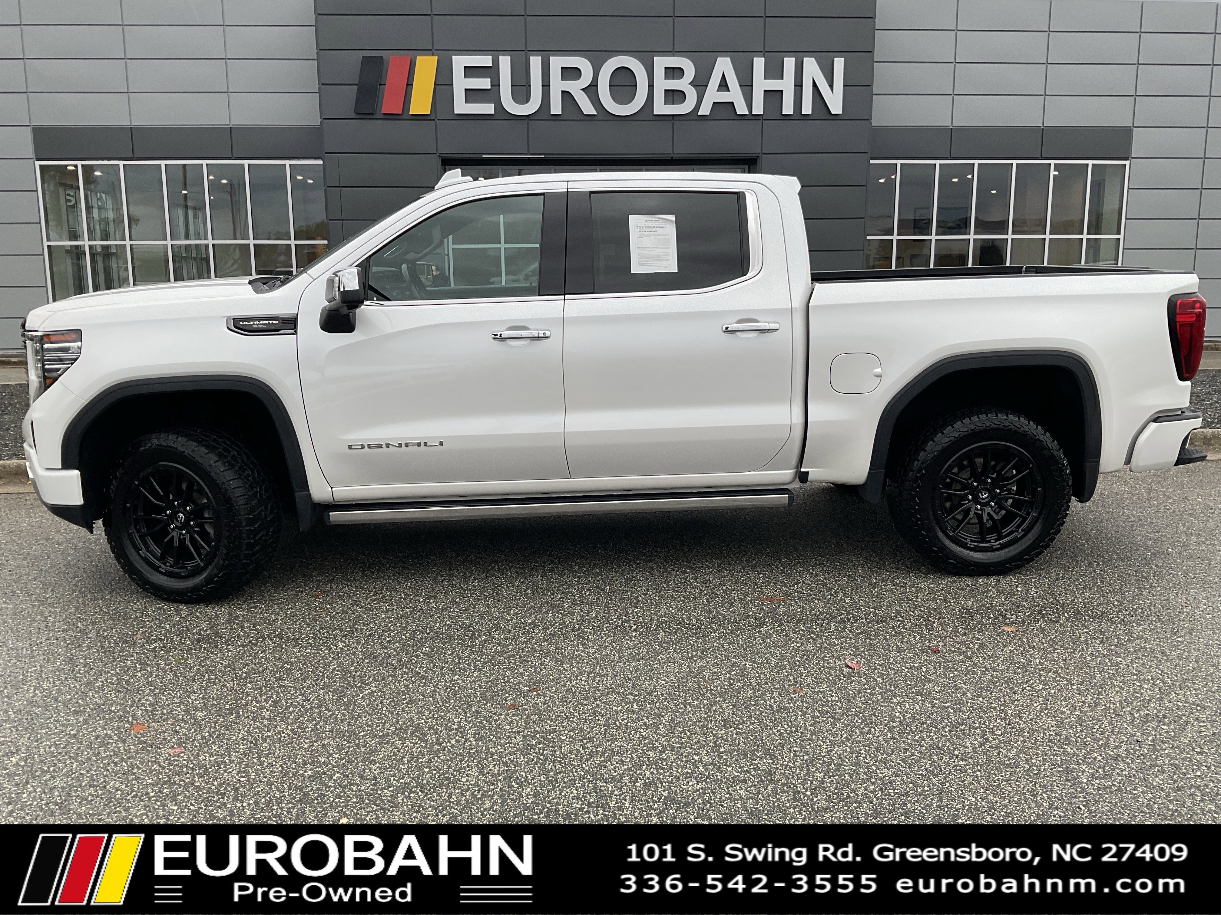 Used 2023 GMC Sierra 1500 Denali Ultimate image 2