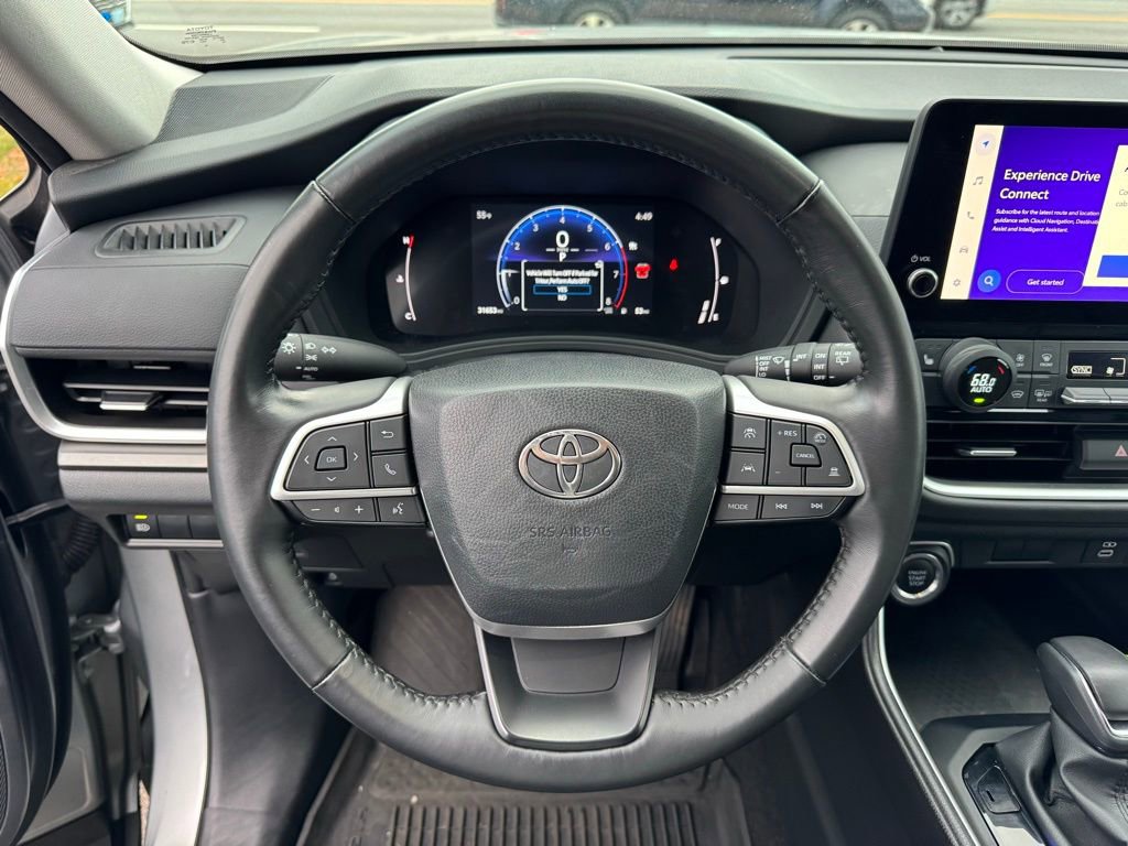 Used 2024 Toyota Grand Highlander XLE image 12