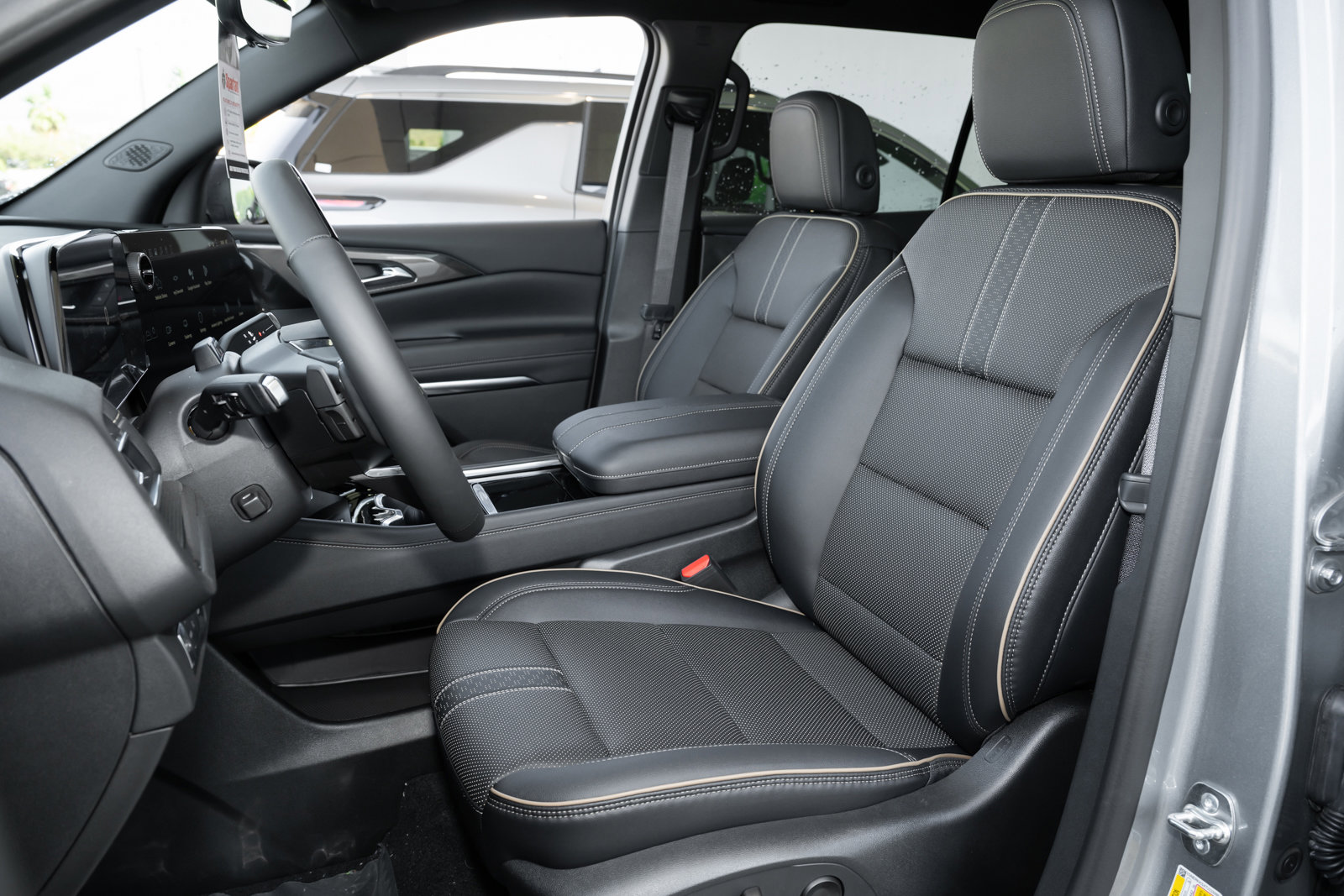 New 2026 Chevrolet Traverse High Country image 15