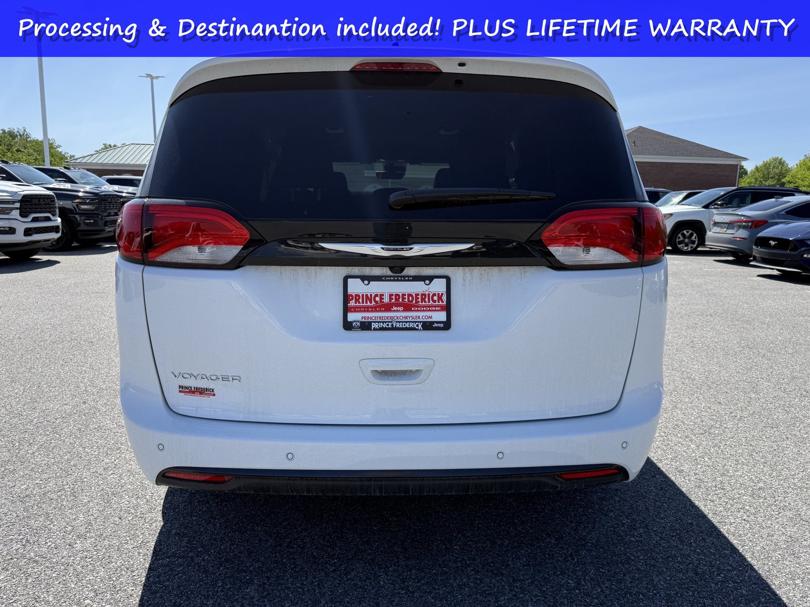New 2026 Chrysler Voyager LX FWD image 4