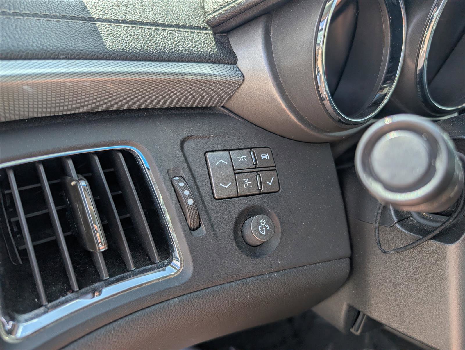 Used 2013 Cadillac CTS Luxury image 16