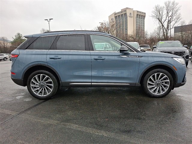 Used 2025 Lincoln Corsair Reserve w/ Equipment Group 202A image 7