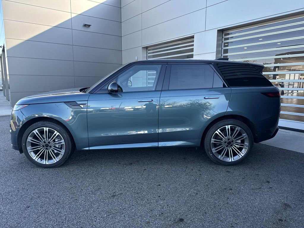 New 2026 Land Rover Range Rover Sport Dynamic SE image 4