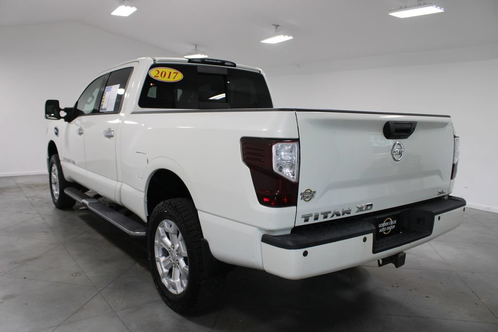 Used 2017 Nissan Titan SL RWD image 7