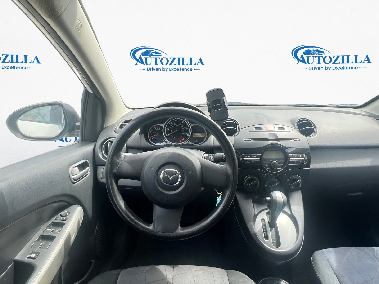 Used 2014 MAZDA MAZDA2 Sport FWD image 9