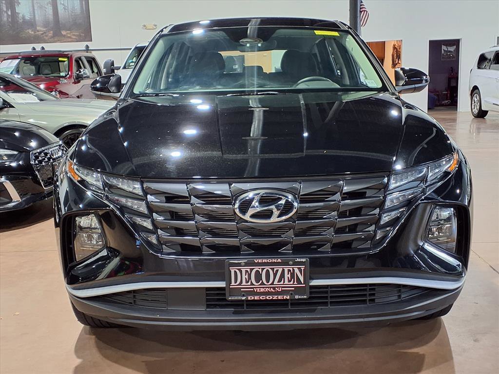 Used 2023 Hyundai Tucson SE image 2