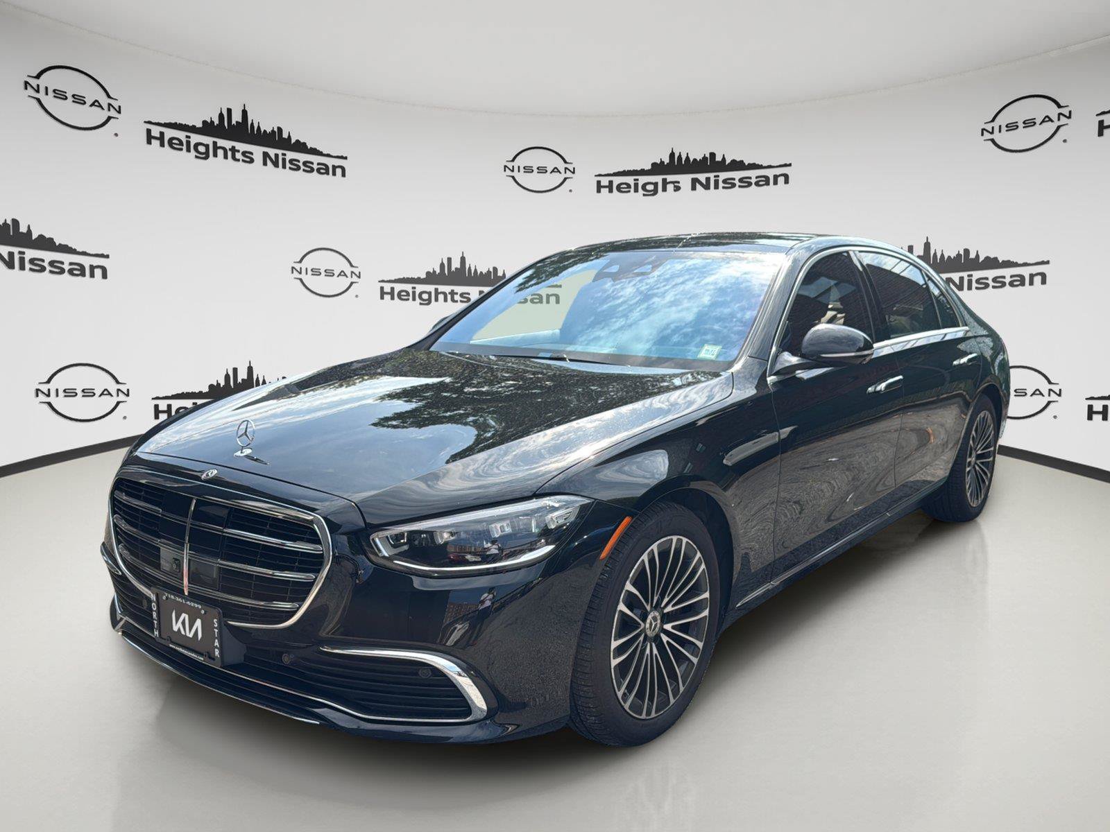 Used 2023 Mercedes-Benz S 500 4MATIC image 1