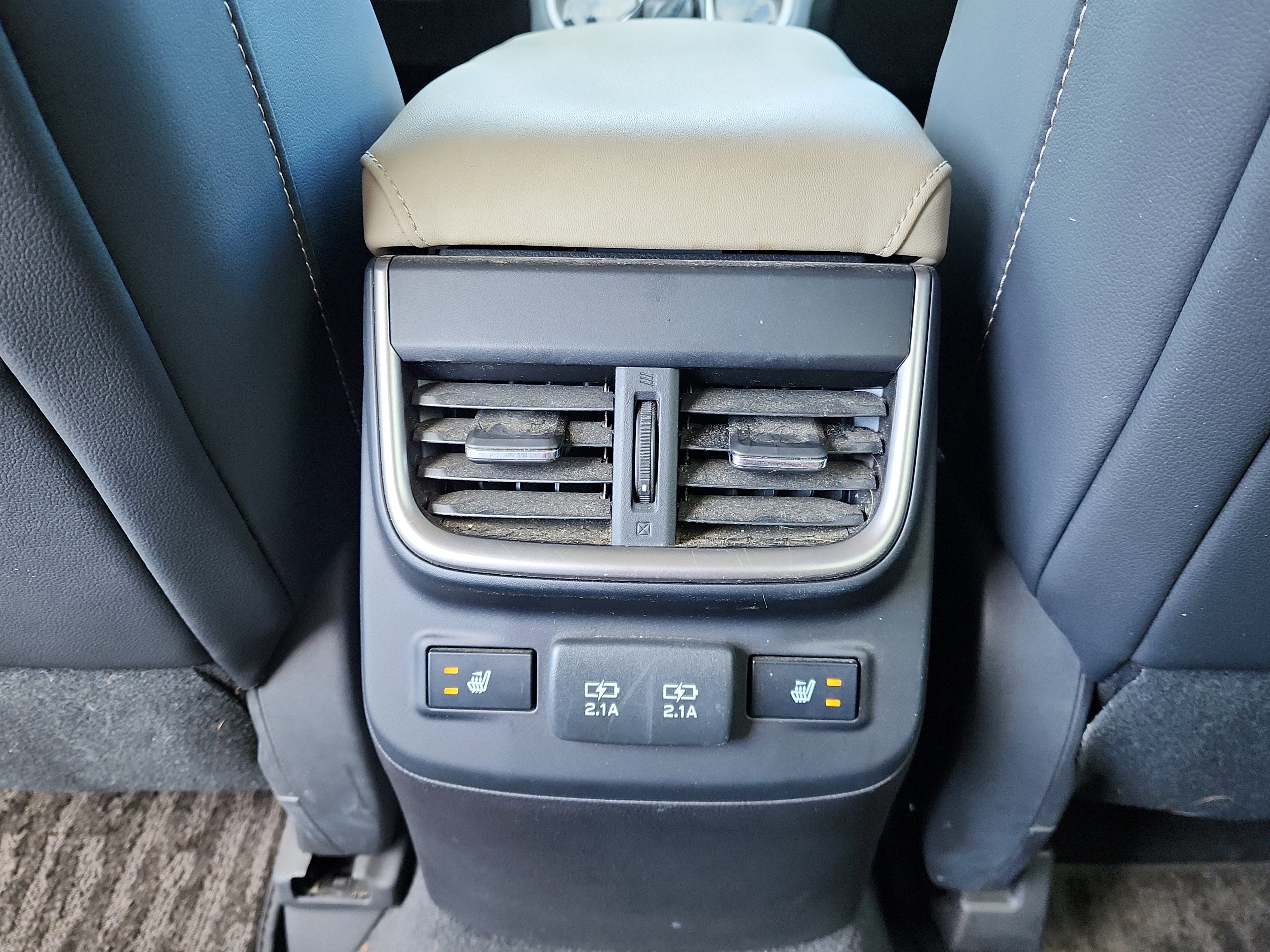 Used 2020 Subaru Outback Limited image 12