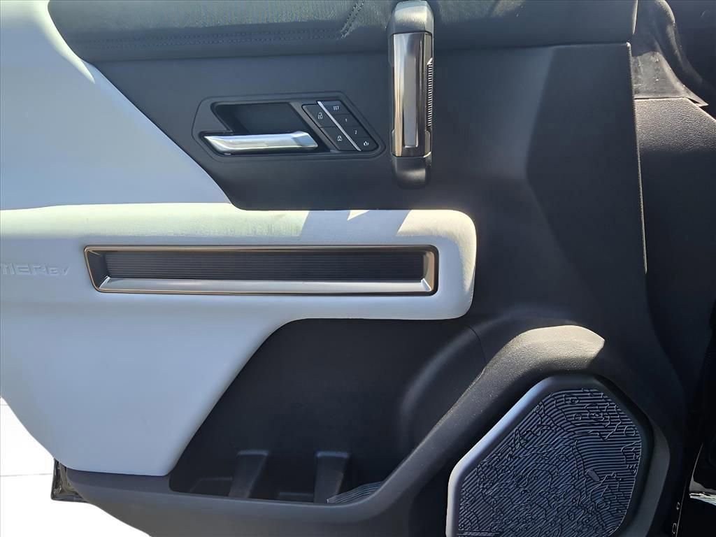 New 2025 GMC Hummer EV 2X image 13