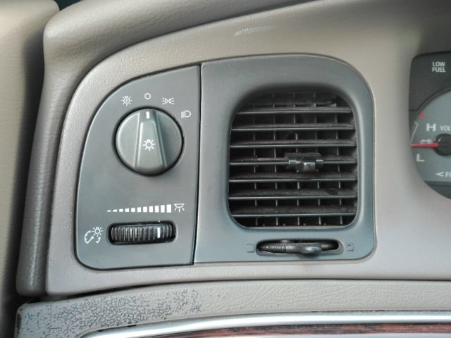 Used 2003 Mercury Grand Marquis GS RWD image 30